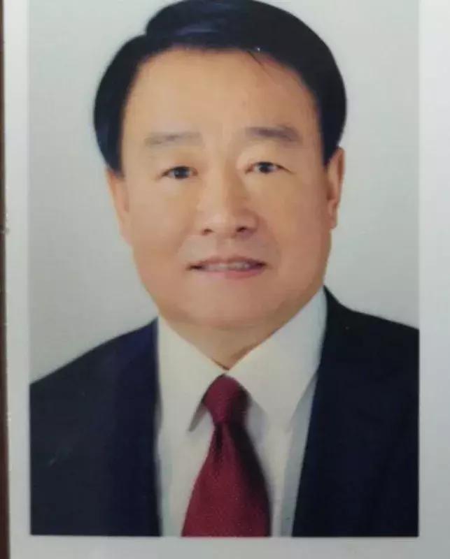 小孩推拿开脑明目,小孩子视力不好怎么推拿