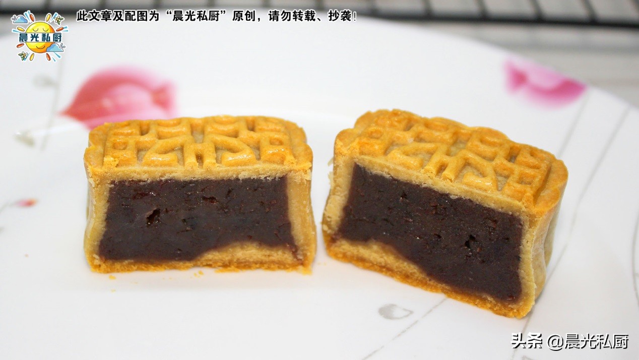 老式月饼饼皮的调配,广式五仁老月饼软糯香甜