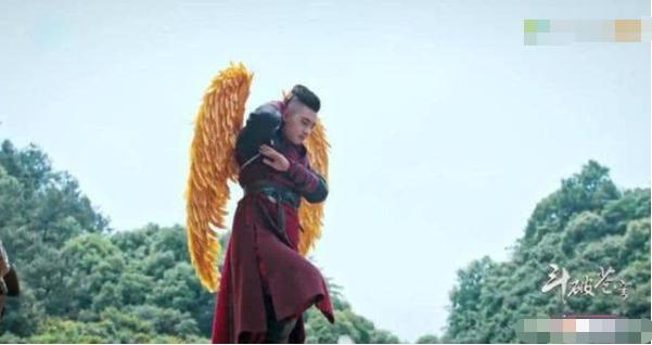 中国电视剧特效退化史:AI换头没《西游记》逼真,投资4亿效果5毛