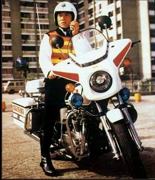 香港经典电影成龙警匪片,最老的成龙警匪片