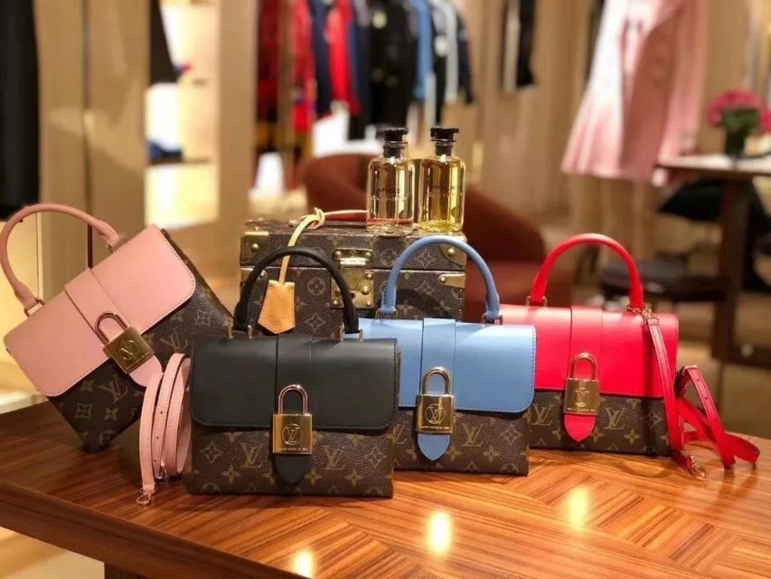 省出1个亿的全球比价又来啦！开春抢手包包TOP10！