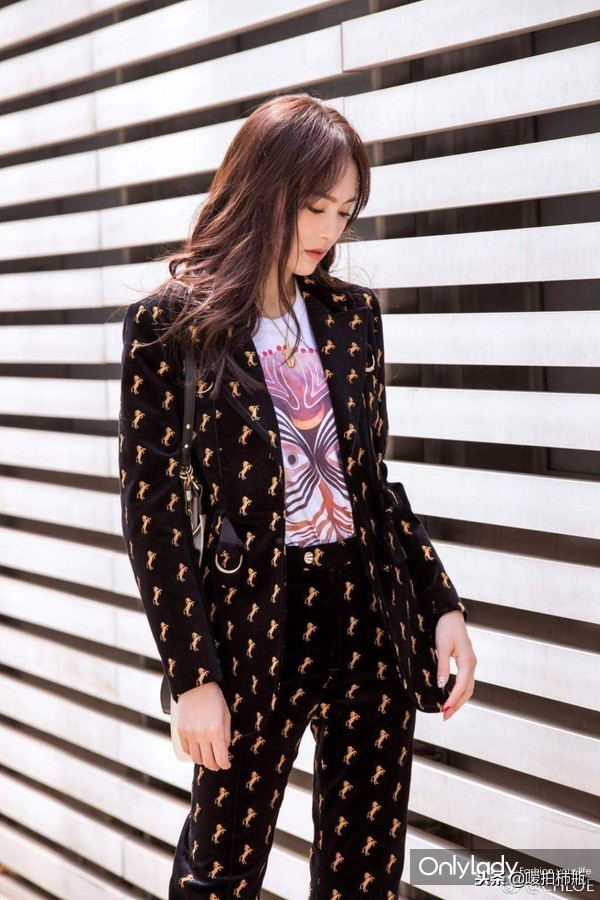 安利新歌学跳舞，唐嫣竟然是个疯狂的追星girl！