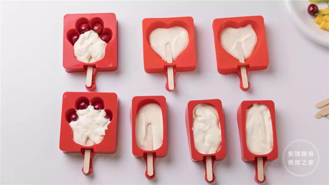 快过期的奶油做成冰淇淋还能吃吗,用淡奶油做的雪糕最多能存放几天