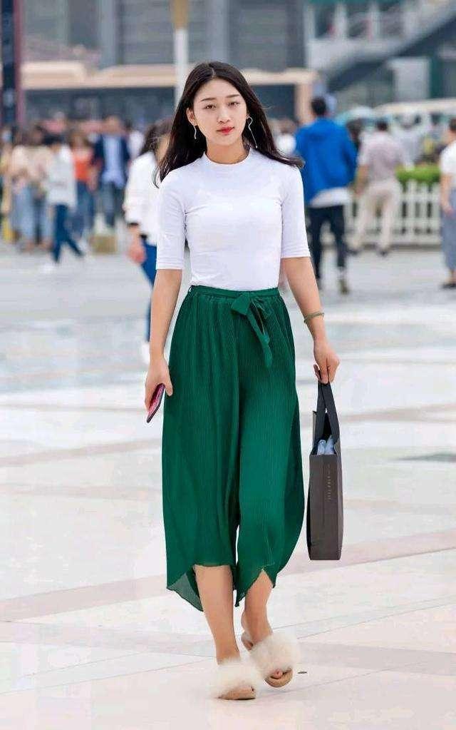 雪纺时尚洋气款,夏天流行的时尚雪纺衫