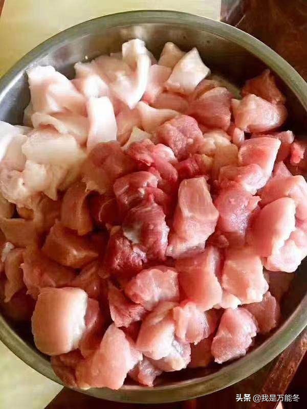 奶奶秘方腌香肠的做法,奶奶亲手制作的香肠