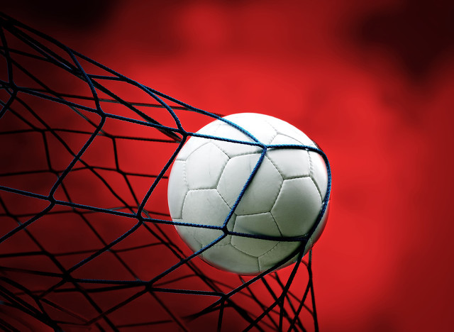 足球比赛中的极刑,足球比赛中的暴力犯法吗