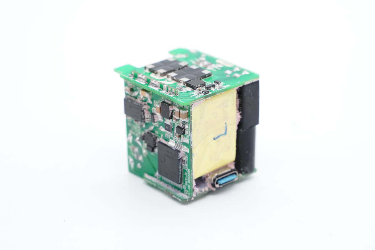 氮化镓快充拆解,双口快充头65w氮化镓拆解