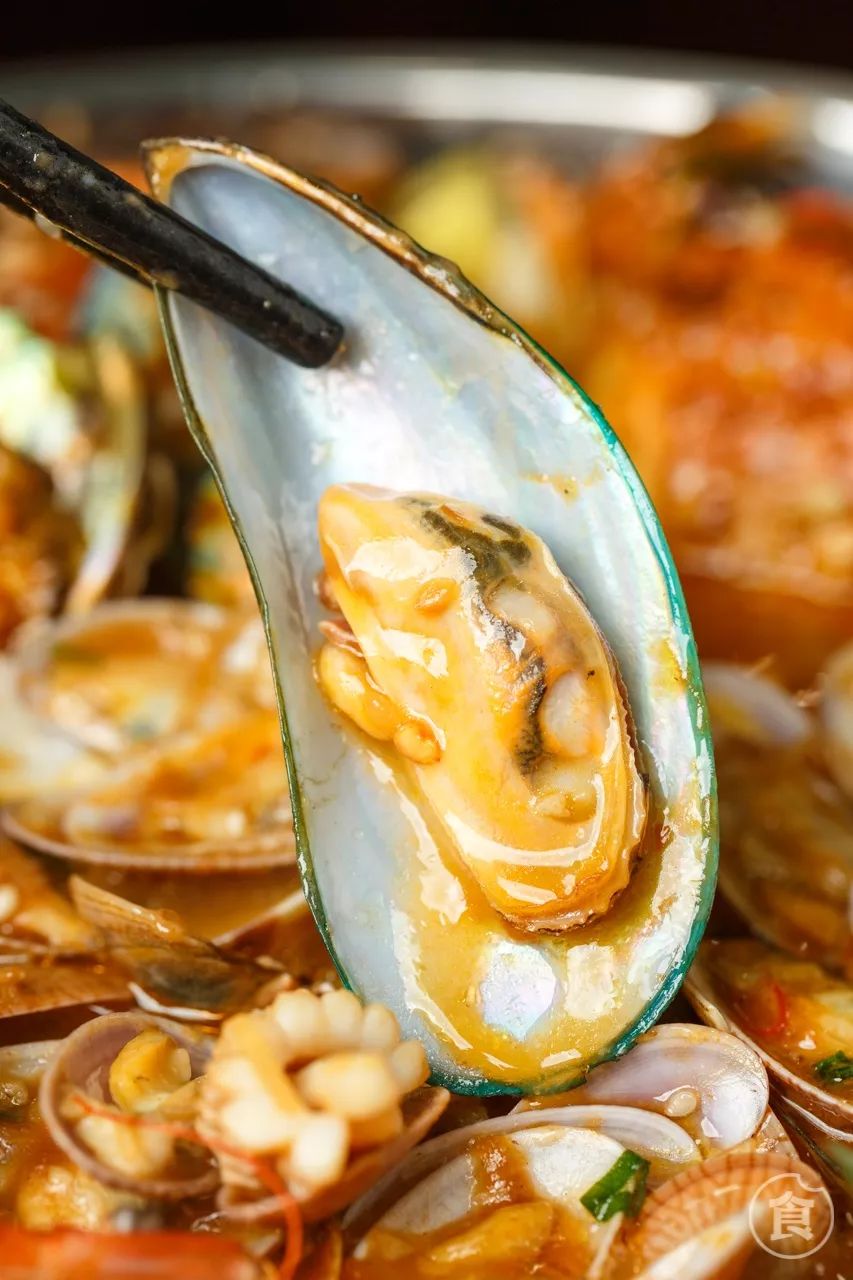 重庆江北海鲜大杂烩香辣海鲜锅,超好吃的海鲜大杂烩