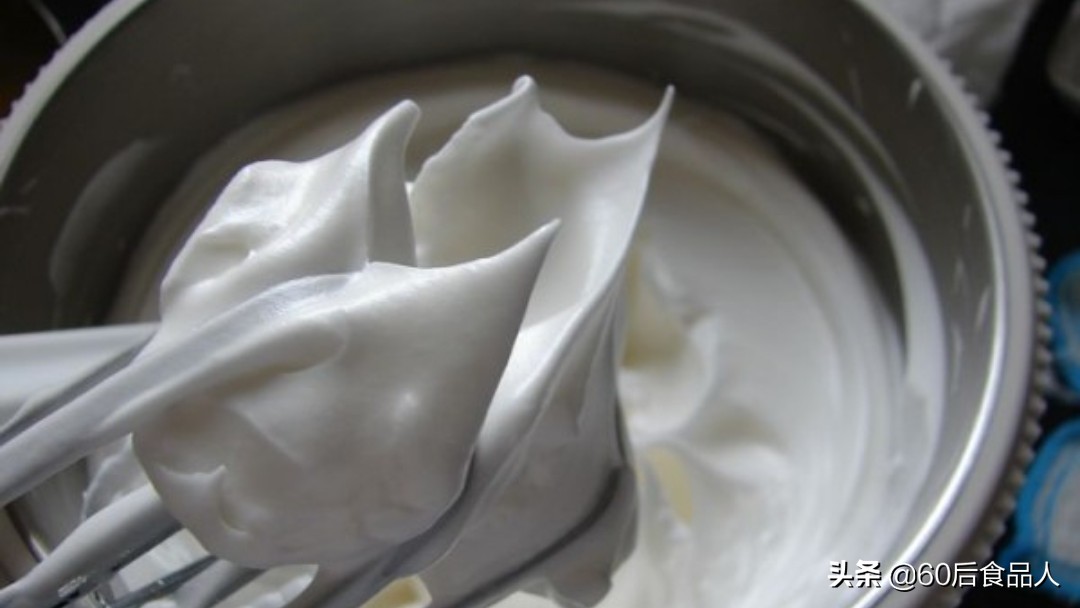 怎么可以让戚风蛋糕不塌陷,戚风蛋糕容易塌