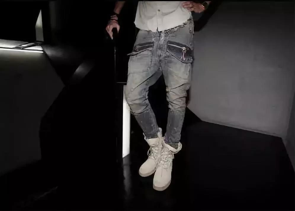 低帮鞋和高帮鞋哪个对脚踝更好,低帮鞋和高帮鞋哪个好搭配