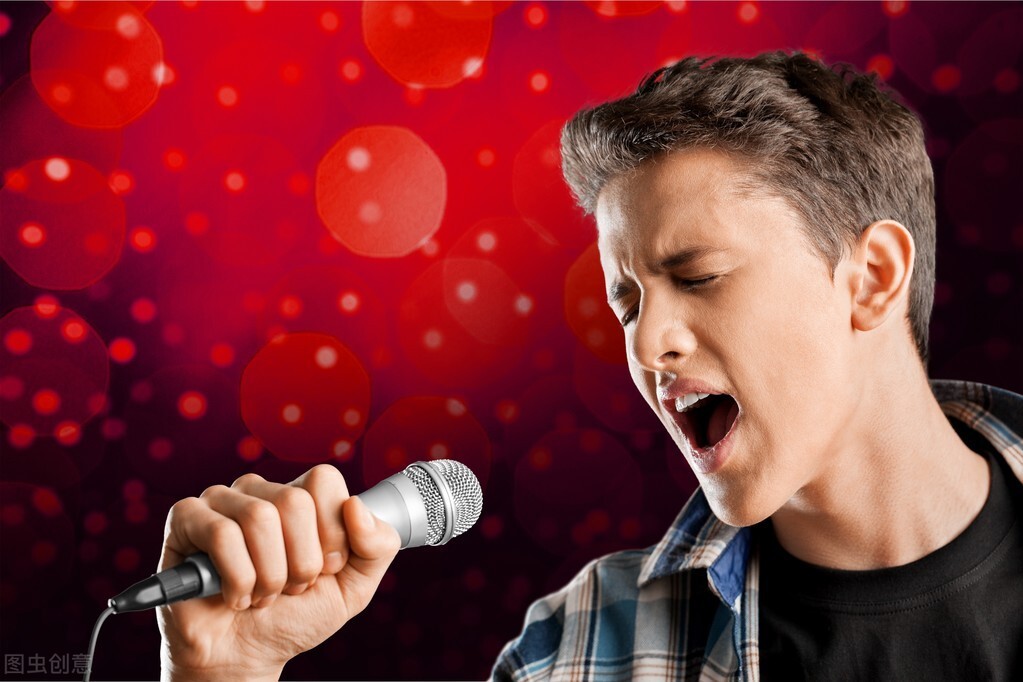 “人类高音实验”的产物，自幼被阉割的他们，成了时代的牺牲品