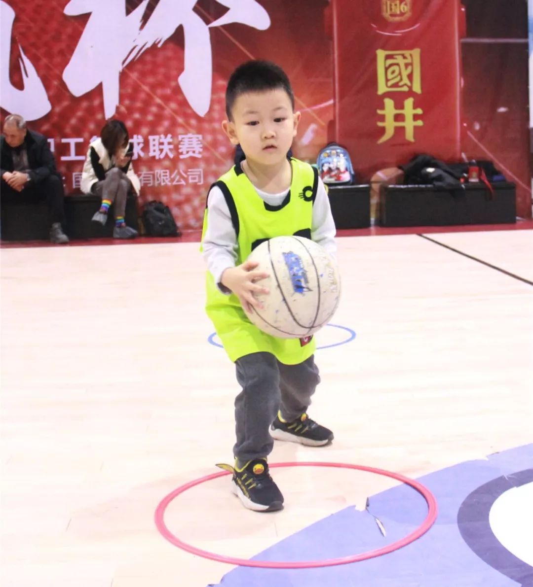 从小打篮球真的可以长高吗,打篮球为什么会有助于长高