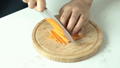 宝宝香肠怎么做不翻车,宝宝牛肉香肠8个月辅食