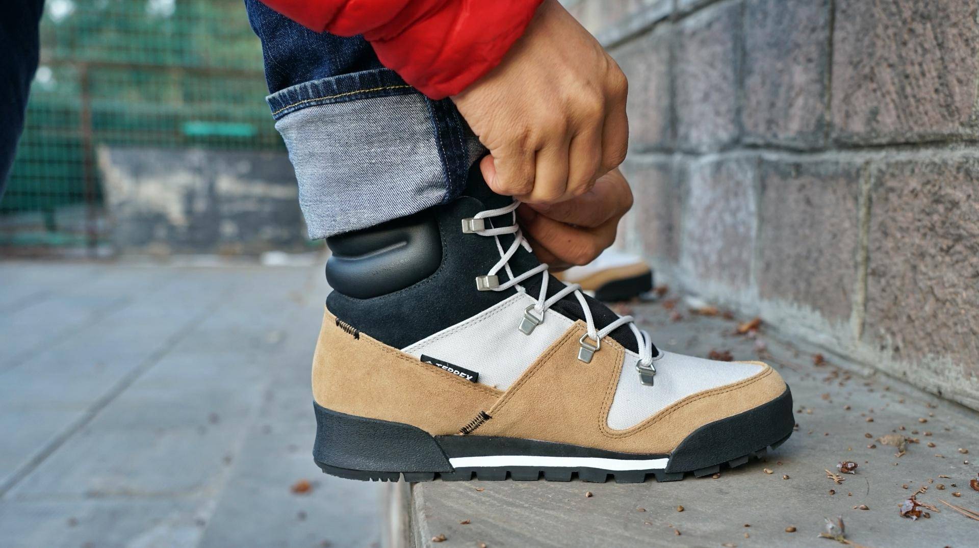 adidasterrex户外鞋防水吗,adidasterrex户外登山鞋和跑步鞋