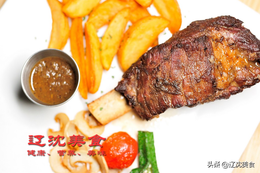 这间小屋出来一家美食公社,榴莲披萨和四川冒菜一起吃