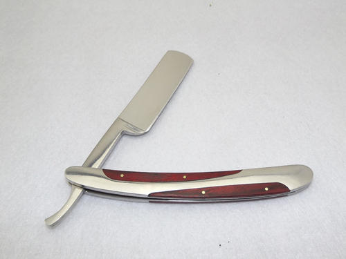 男生刮胡子的6个常识你刮对了吗,男生刮胡子是最高礼仪嘛