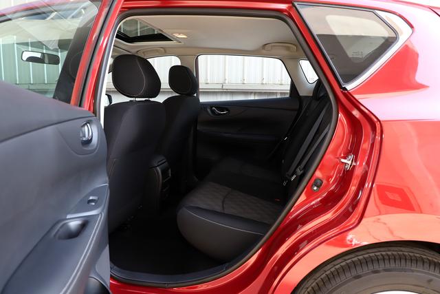 日产骐达2021款——舒适好开省油的两厢车，配置内饰仍需升级