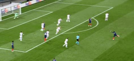 基耶萨滑跪欧洲杯,小基耶萨欧洲杯集锦