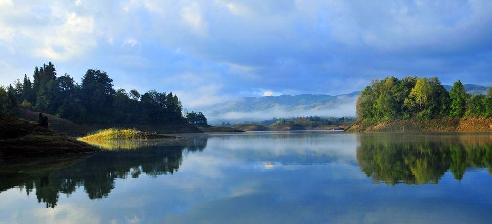 云南瑞丽腾冲离缅甸有多远,瑞丽与腾冲地理位置