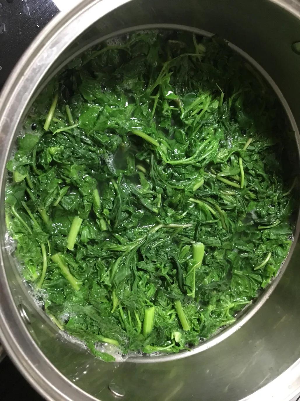 用白醋自制酸菜最简单的方法,白醋腌酸菜的危害