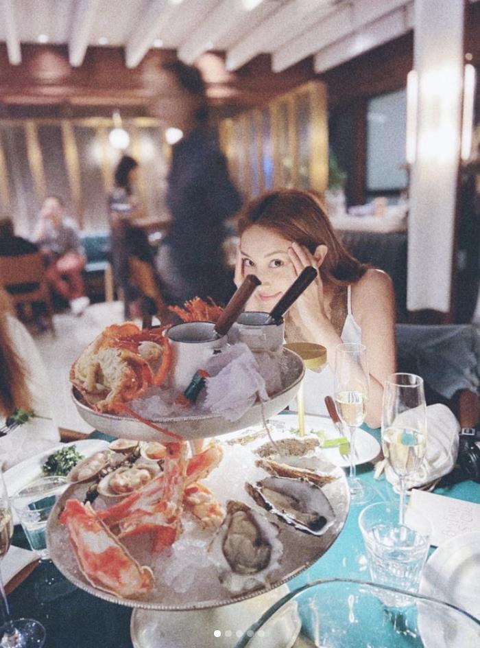 产后坐月子一般多久可以洗头,坐月子能洗头吗产后多久可以洗头