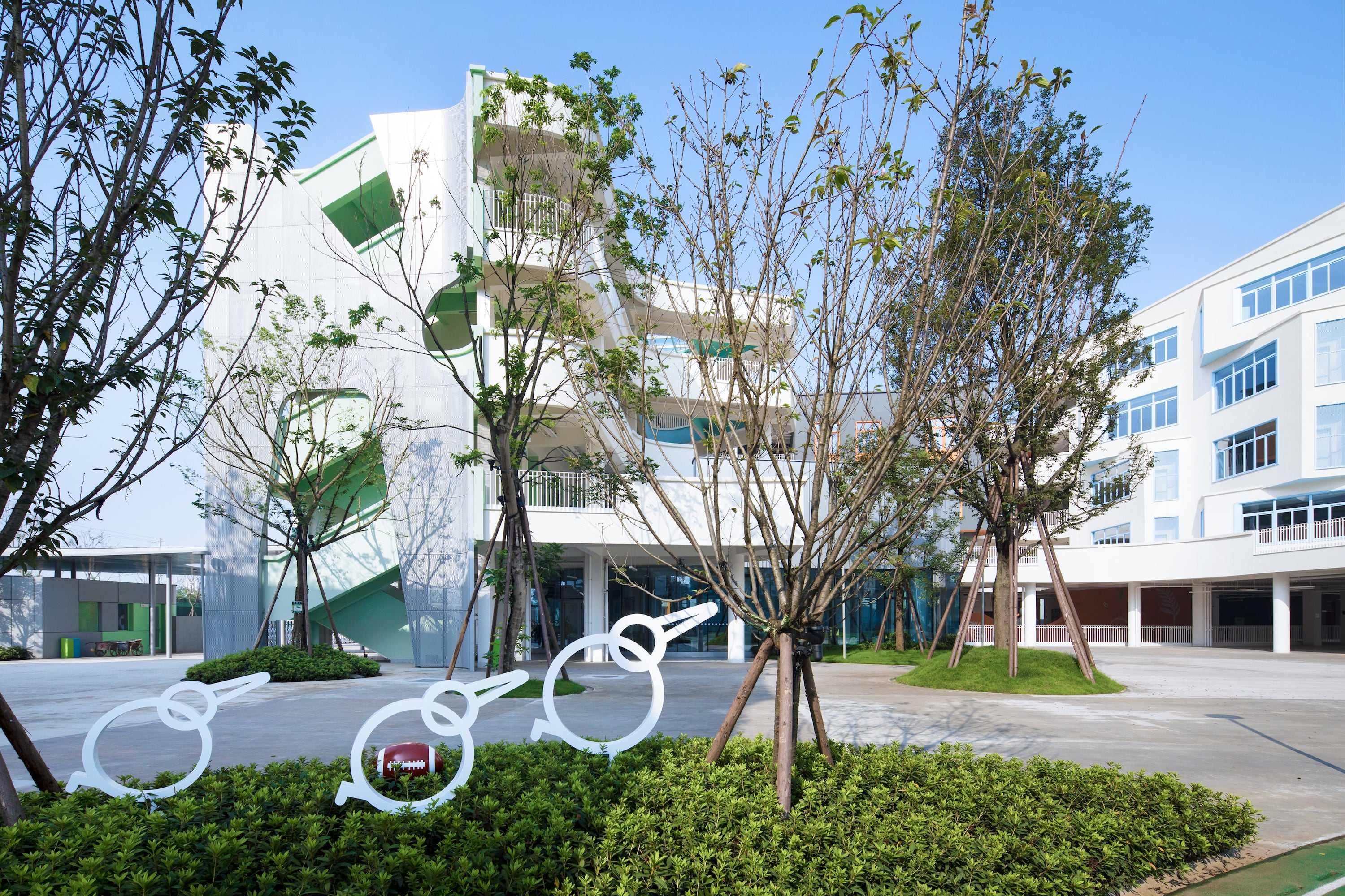 哈密尔顿麓湖幼升小,哈密尔顿麓湖小学教材