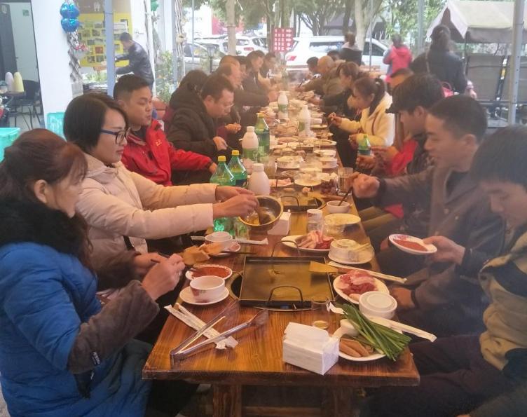 丰田车友会和mini车友会,宝马mini车友会对比照