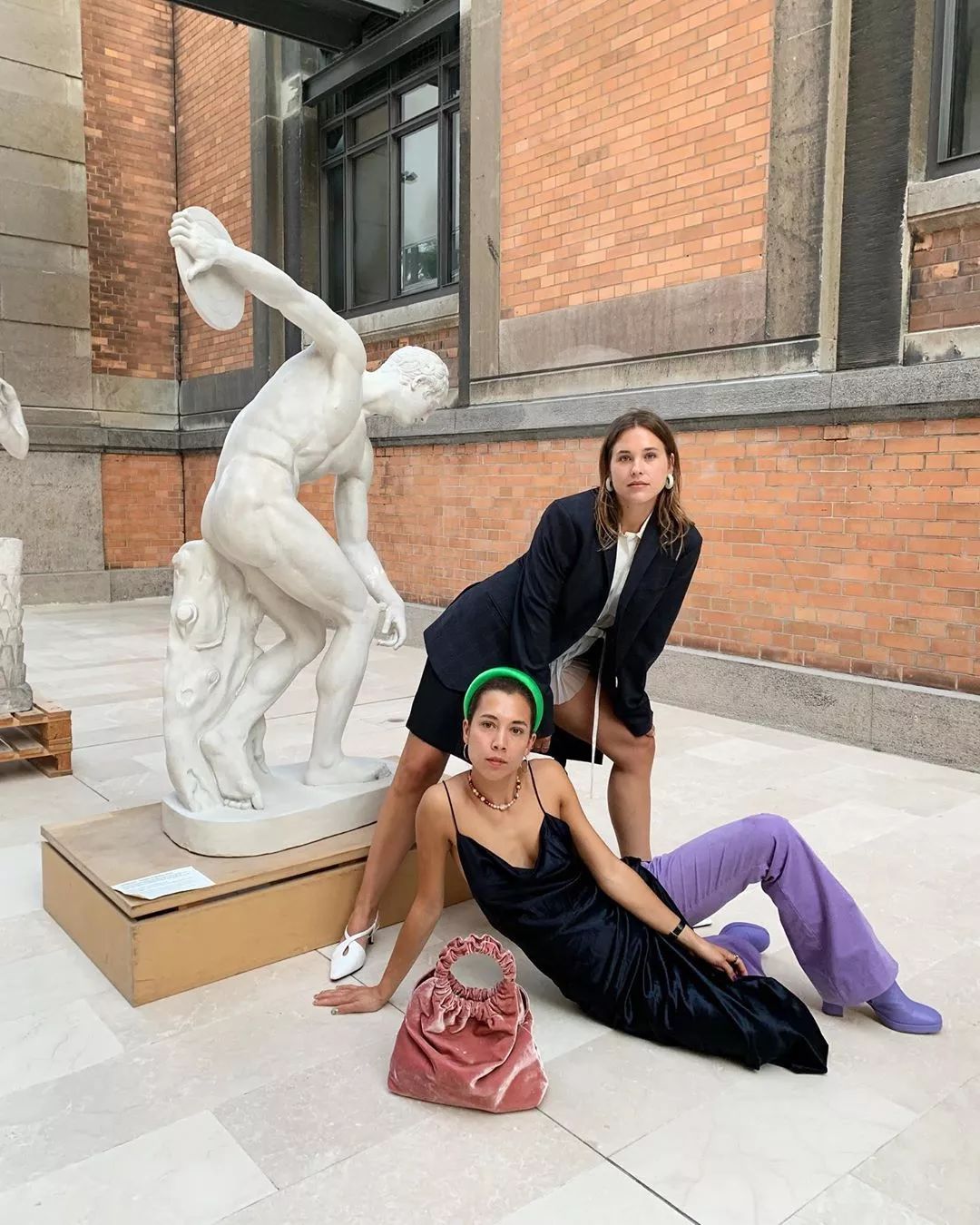 看见今年秋冬必入的第一双靴子，我方了……