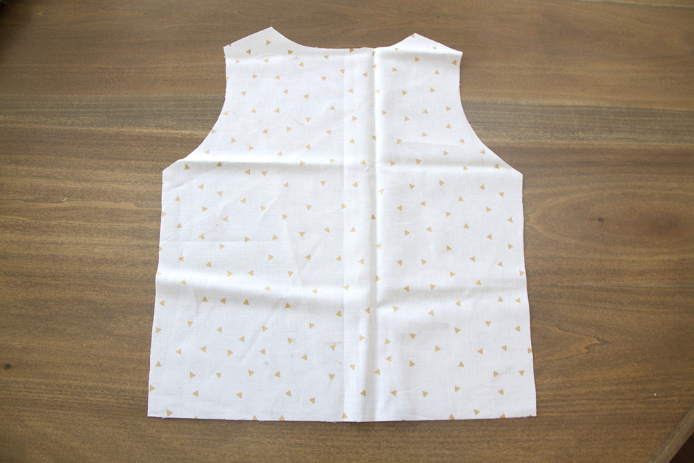 小背心裁剪与缝制入门,老年人背心的裁剪与缝制过程