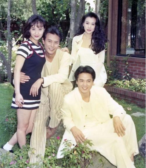 53岁仍未婚、亿万资产无人继承又怎样，单身富婆的快乐你不懂