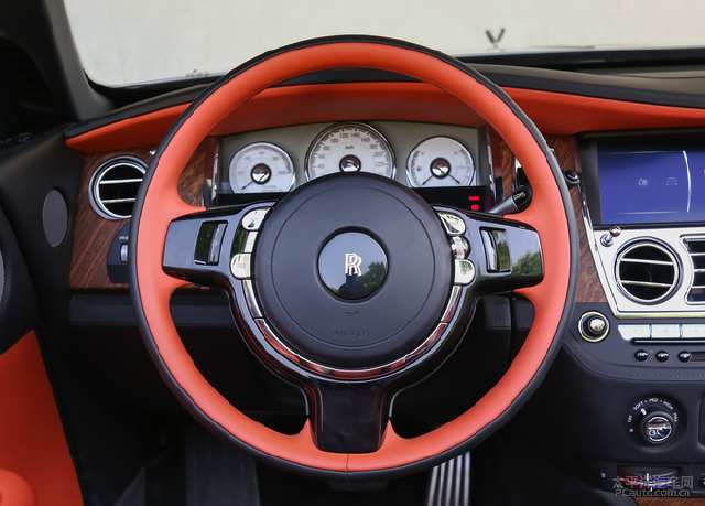 试驾劳斯莱斯曜影2020款,试驾劳斯莱斯幻影2022新款