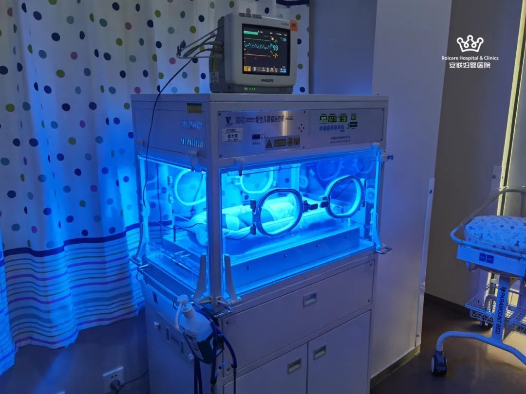 黄疸光疗后的宝宝很累,新生儿黄疸233做日间光疗可以吗