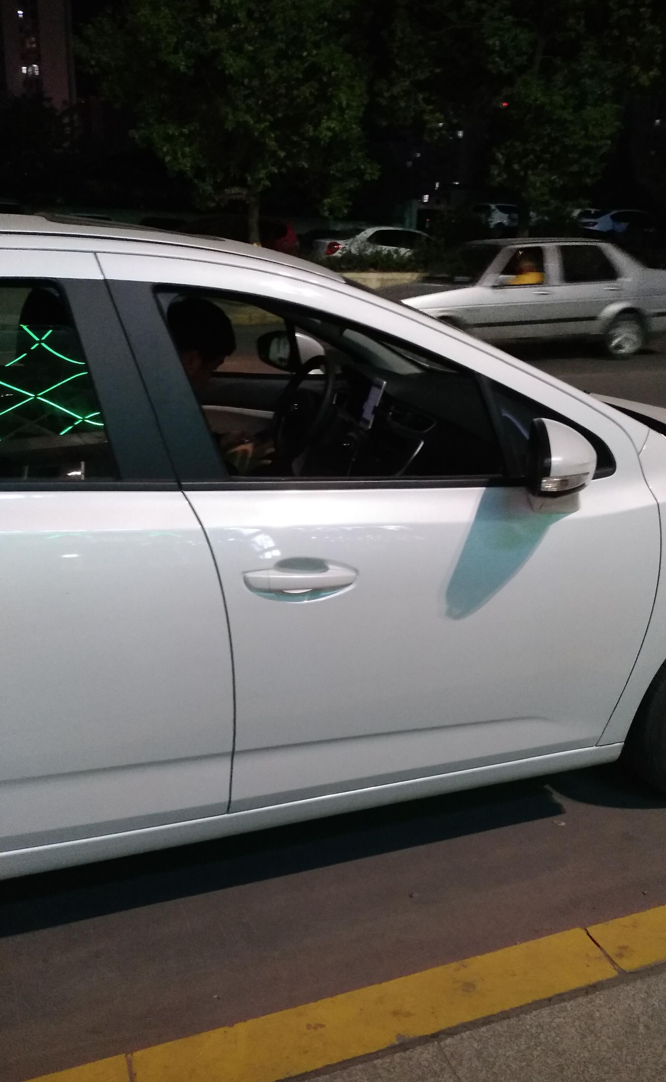 油价上涨了还跑滴滴,油价上涨滴滴车主