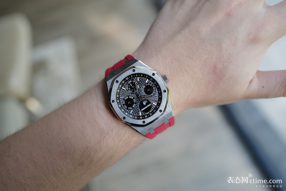 越年轻，越有为？采访这个95后的手表收藏家，我酸了