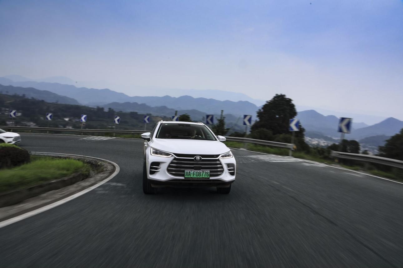 新技术新体验比亚迪宋plusdmi,新款比亚迪dmi驾驶体验