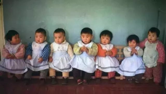 本溪人小时候穿过的爆款，太时髦了！你穿过几件？