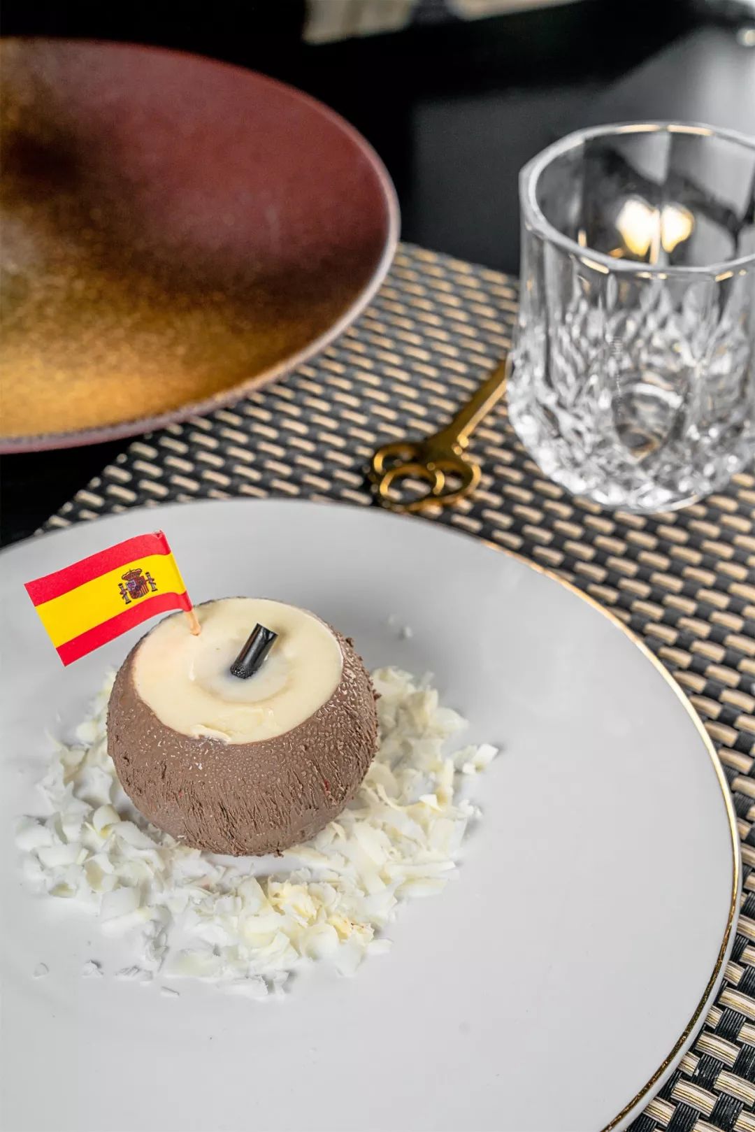 召唤佛山大胃王！足足八层高XXXXXL号大力水手汉堡，全部吃完免单