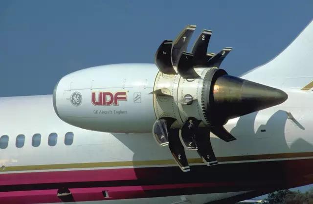 飞机的飞行原理和结构动态图,飞机飞行原理科普动画