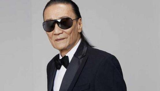 70岁老人找小20岁的女友,周润发年轻时的情史