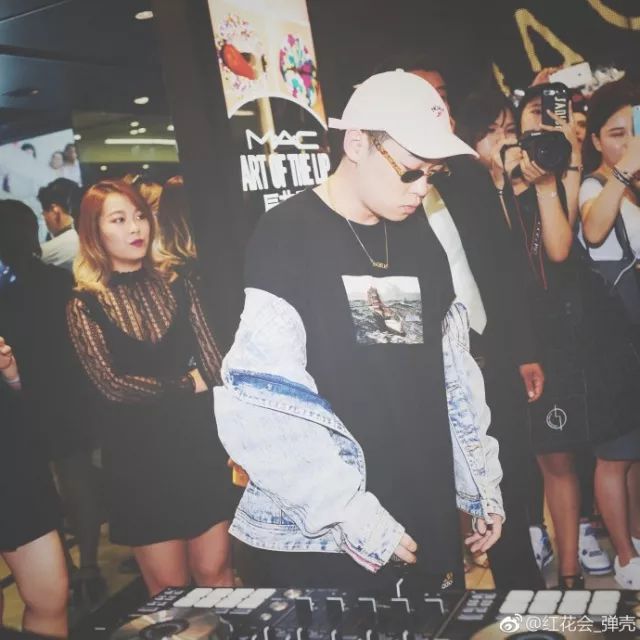 红花会弹壳新歌,弹壳新歌里的红花会片段