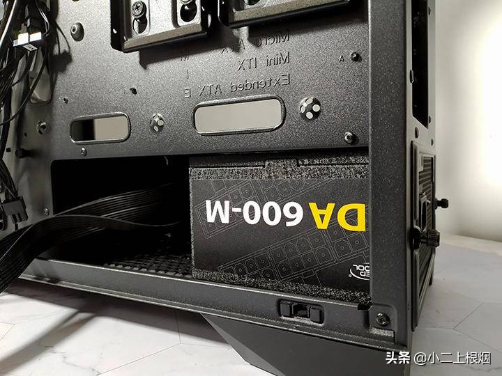 搞机日记:全模组全日系电容,用它作电脑的心脏,妥