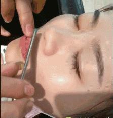 和女朋友去水上乐园,玩水上乐园掉妆