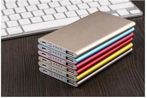 雷军介绍小米120w充电手机,雷军送小米充电宝视频