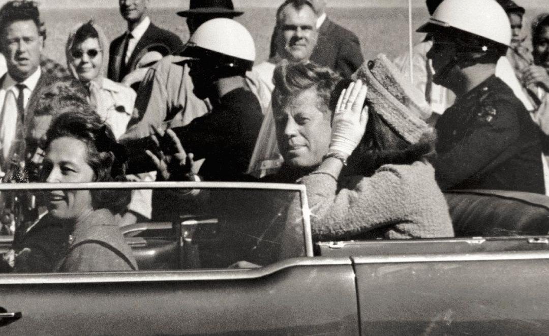 鲍勃迪伦blowinginthewindmv,鲍勃迪伦发布8年来首张新专辑