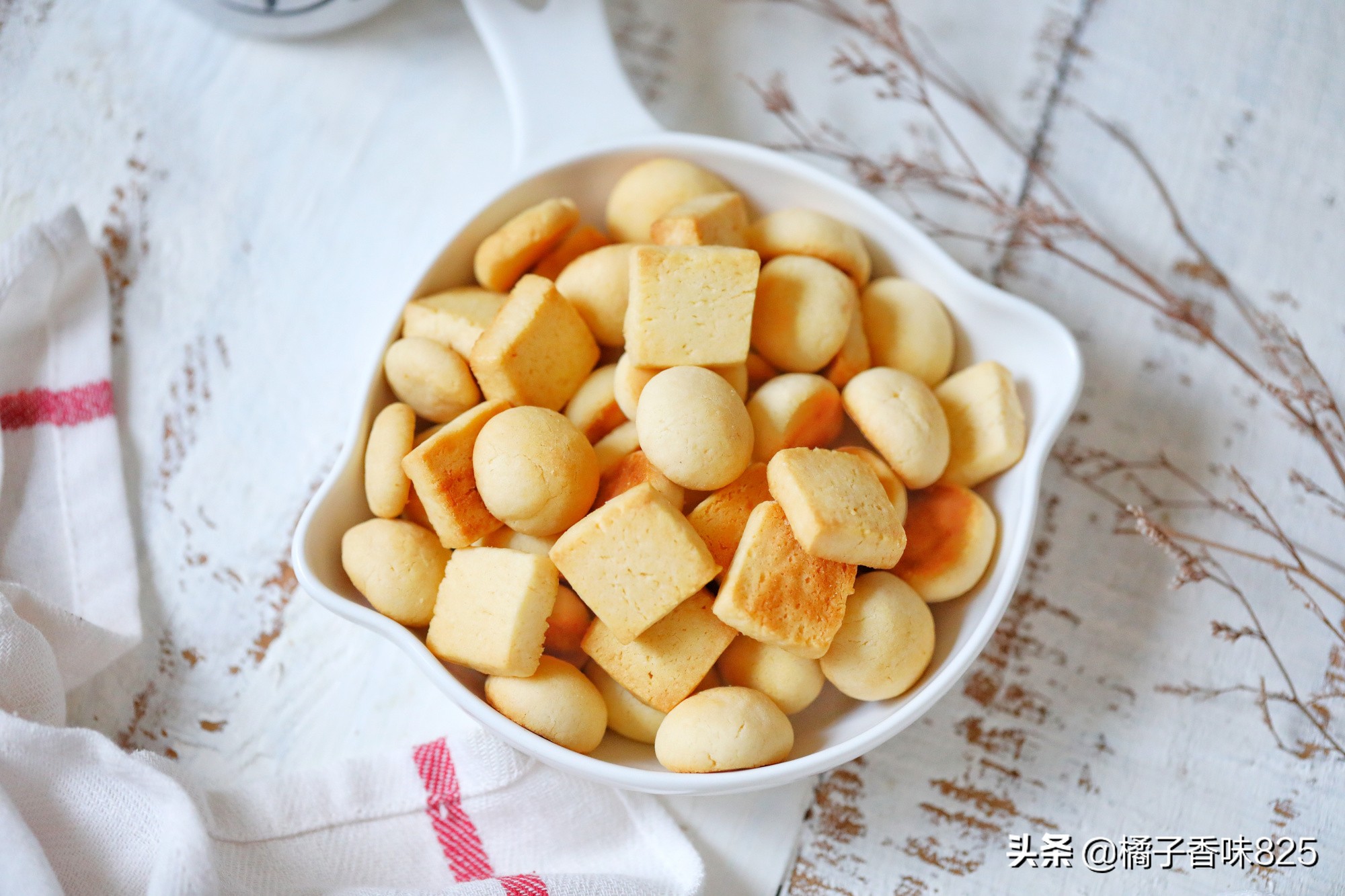 奶粉吃不完别扔掉，一招就能解决，奶味十足好吃不停，孩子特喜欢