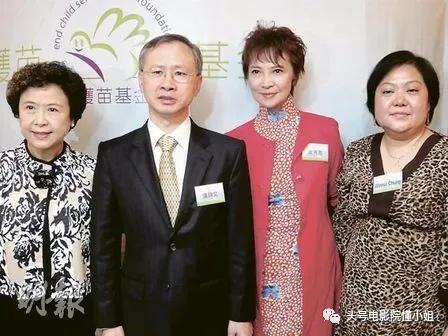 周星驰少林足球金像奖影帝视频,周星驰周润发惊艳视频