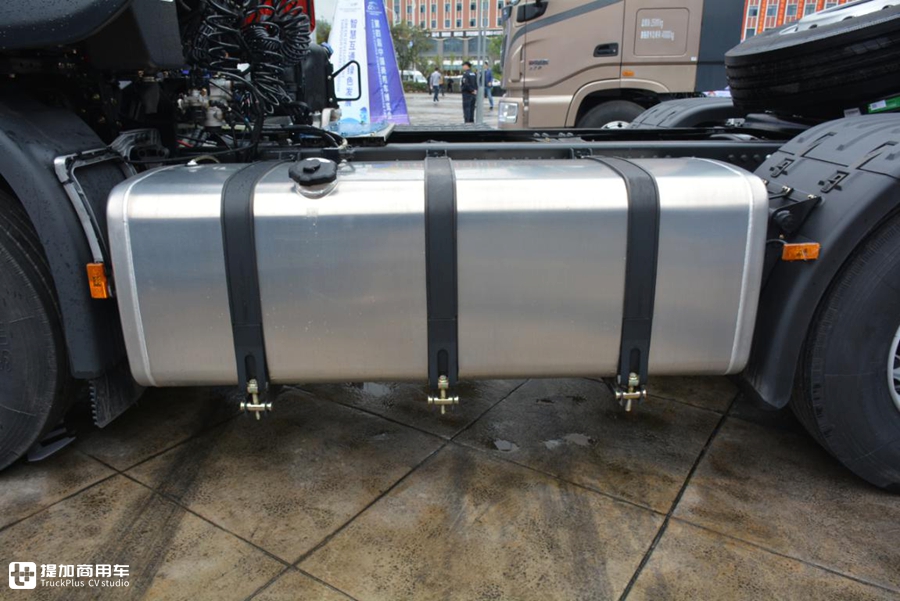 新东风天龙kl怎么样,2017款东风天龙kl9.6配置介绍