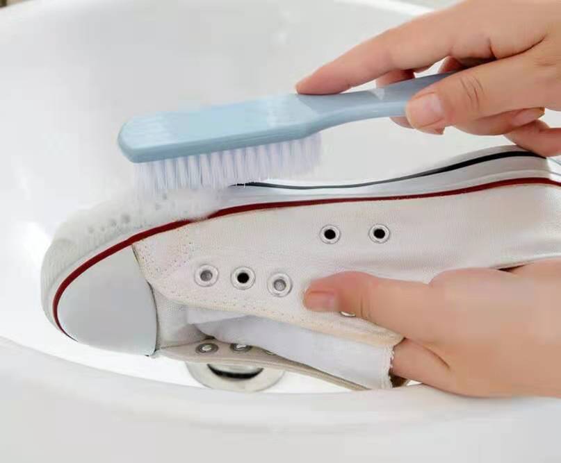 鞋子有脚汗怎么去除,穿拖鞋汗脚脚臭最有效的方法