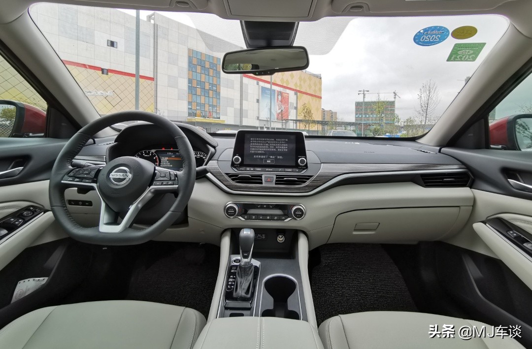 天籁2.0t要加多少机油,天籁vcturbo评测