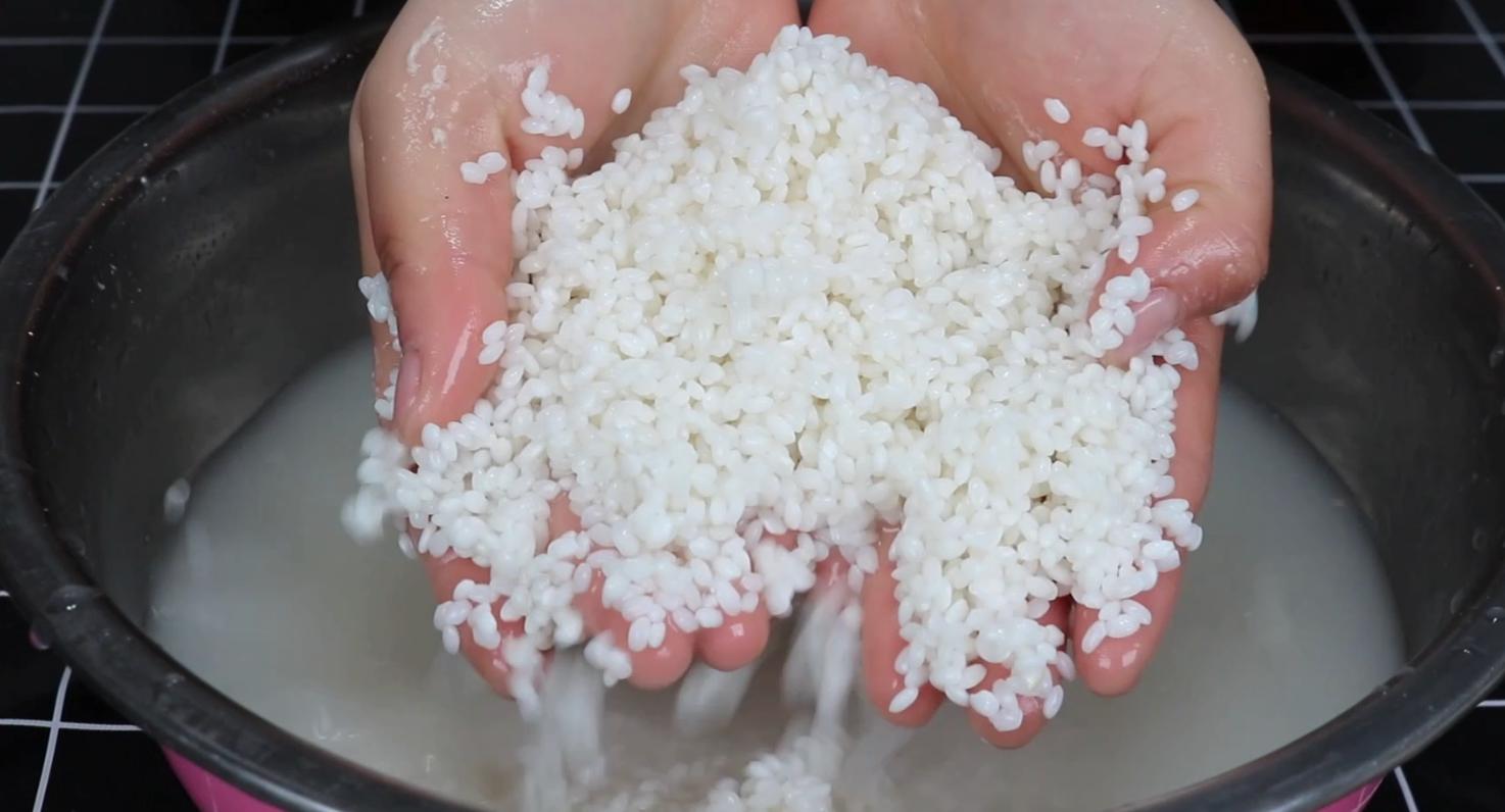 糯米这样做3斤都不够吃蓬松软糯,糯米做甜好吃还是咸的好吃